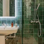 Brand New! Boutique Style Appartement