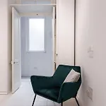 Apartment Brand New! Boutique Style