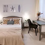 Brand New! Boutique Style Appartamento