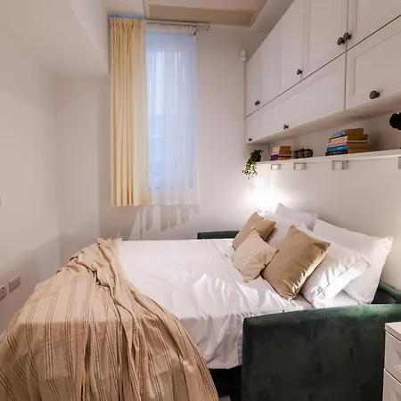Brand New Boutique In The Heart Of Apartment