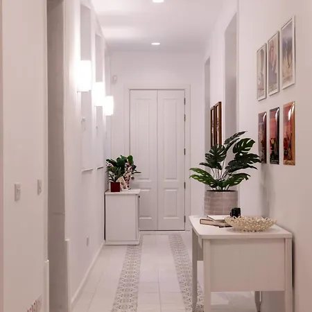 Brand New Boutique In The Heart Of * Valletta