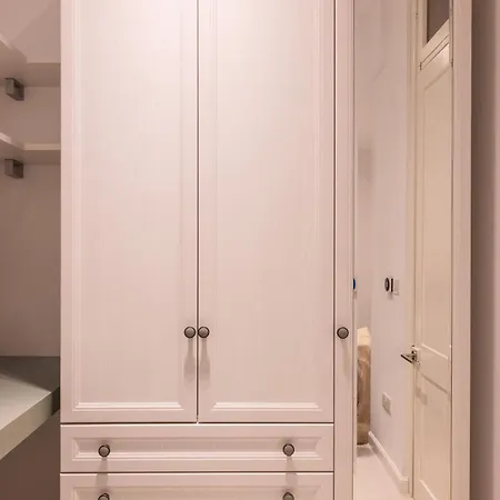 Brand New! Boutique Style Daire Valletta