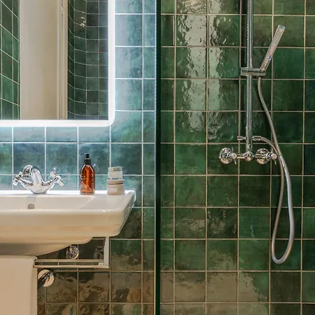 Brand New! Boutique Style Apartament