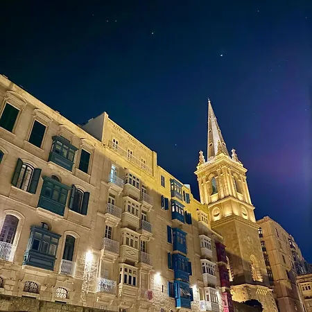 Brand New Boutique In The Heart Of * Valletta