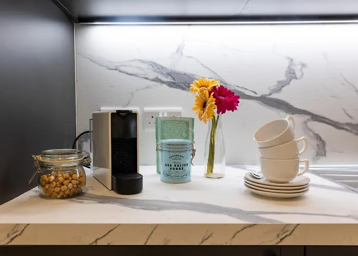 Apartment Brand New! Boutique Style *