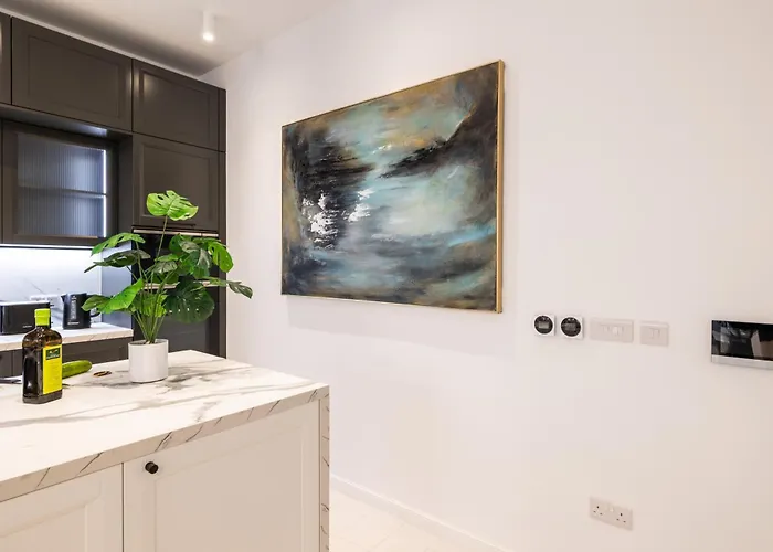 Brand New! Boutique Style Valletta