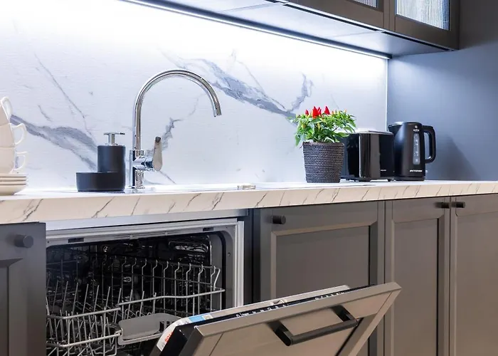 Brand New! Boutique Style