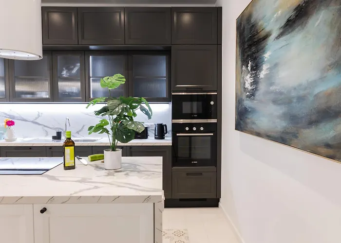 Apartment Brand New! Boutique Style