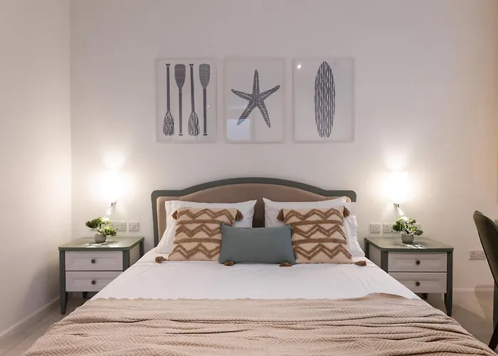 Brand New! Boutique Style *